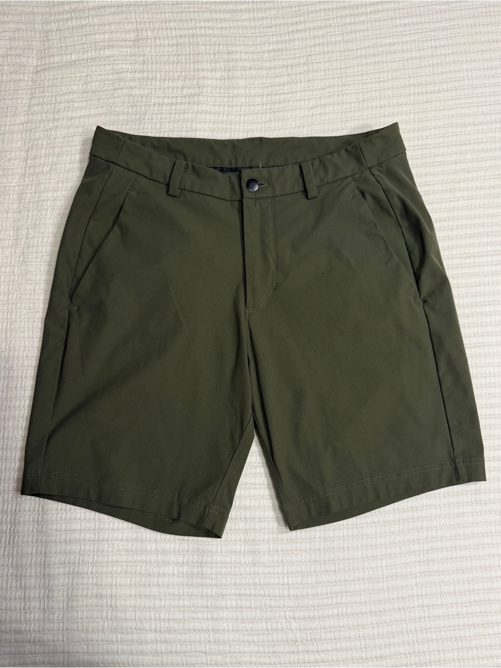 Lululemon Men’s Commission Shorts Olive Green Color Size 34